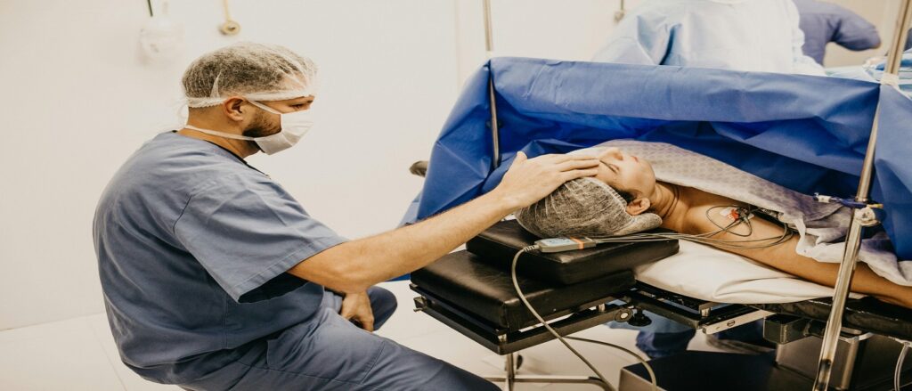 Picture of operating room associated with blog on medical malpractice surgery