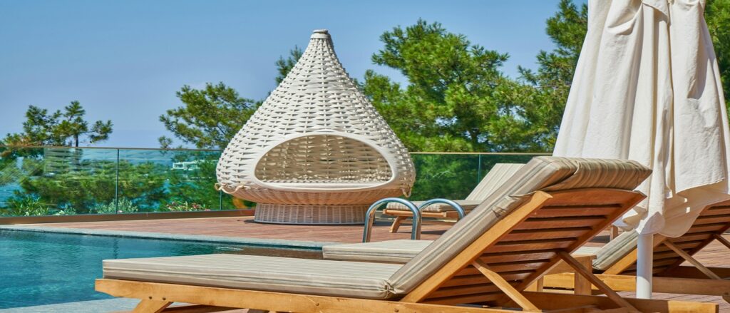 Picture of outdoor deck associated with blog on Fairfax County deck collapses