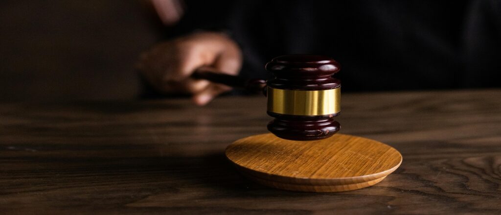Picture of judge's gavel associated with blog on nonsuits in personal injury actions