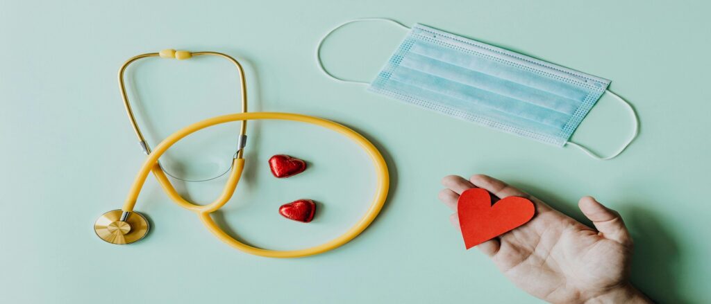 Picture of stethoscope and heart associated with blog on nurse malpractice
