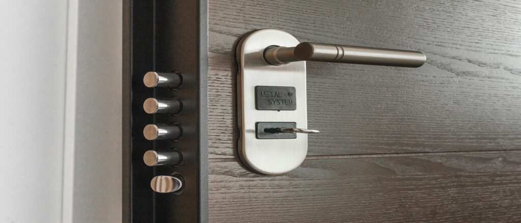 Picture of door lock suggesting privacy associated with blog on privacy rights discussed by injury lawyer
